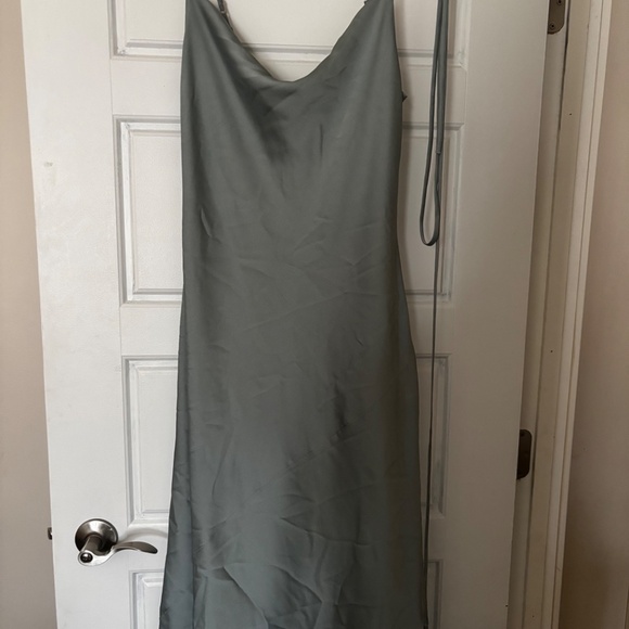 Waldorf Dress - Picture 2 of 3